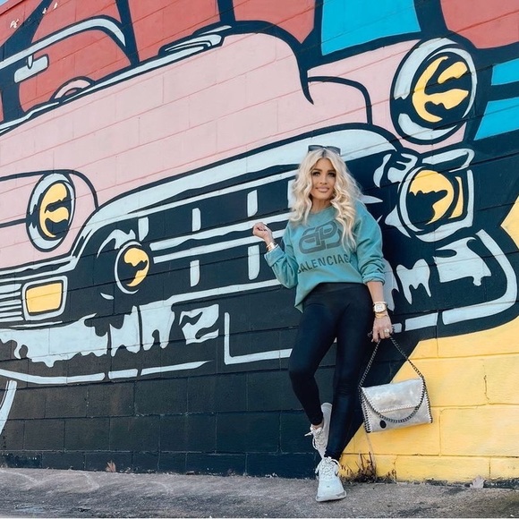 ✨Champagne Chain Handbag✨ - Picture 4 of 8